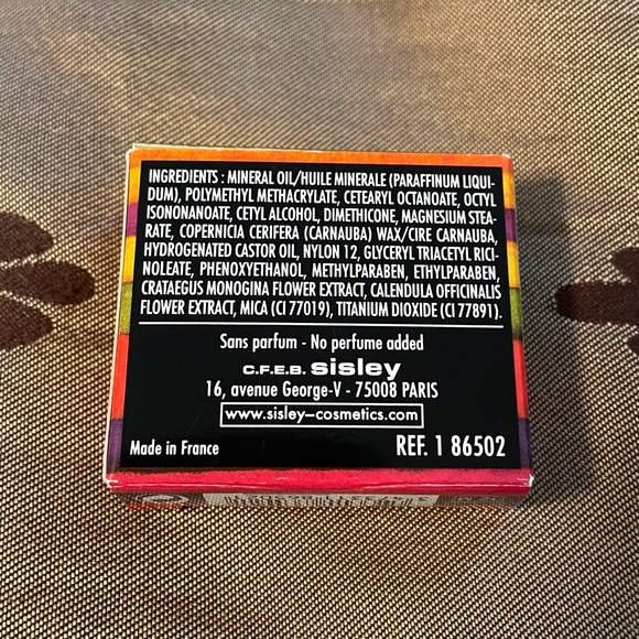 Sisley Paris Silver Touch Highlighter in White - Picture 4 of 4